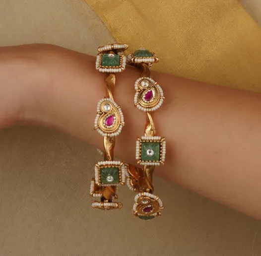 Elegant Floral Red Stone Adjustable Kada Set